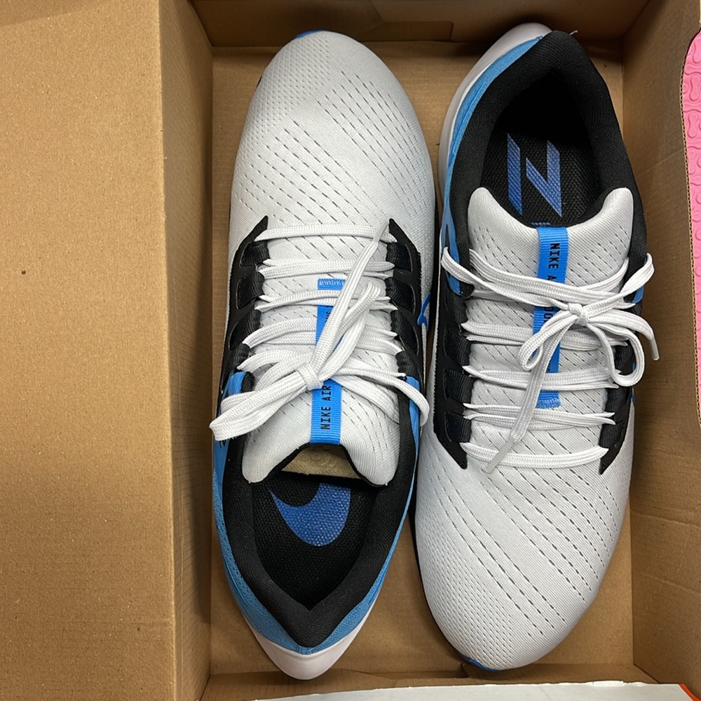 Nike Men's Air Zoom Pegasus 38 Running Shoe